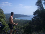 Image de Morgan en vélo en Corse